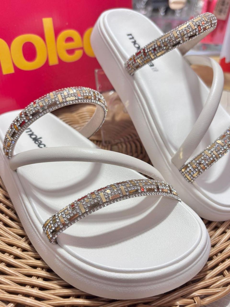 Papete Moleca Branco/ Cristal Dourada - Imagem 2