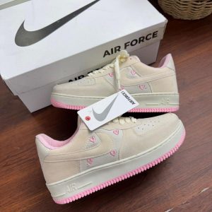 Tênis Air Force Off White Bordado Coração