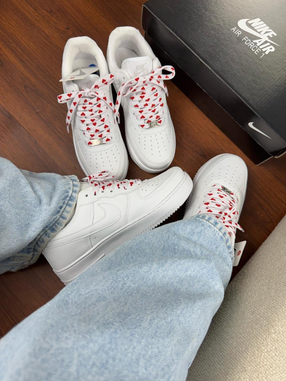 Tênis Air Force Branco Bordado Coração - Imagem 2
